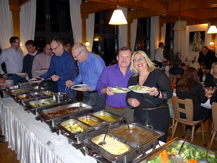 Leckeres Buffet & gute Stimmung